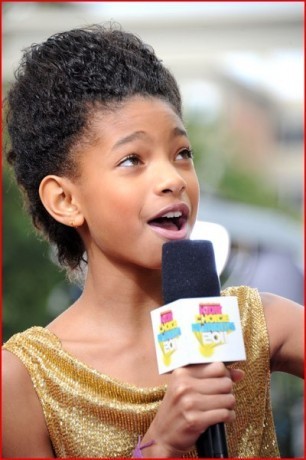  Willow on the orange carpet at The Kids' Choice Awards 2011