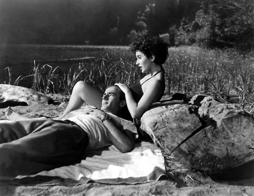  Elizabeth Taylor and Montgomery Clift
