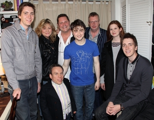  HP cast visit Dan's প্রদর্শনী