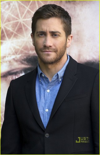  Jake Gyllenhaal: 'Source Code' ছবি Call in Madrid