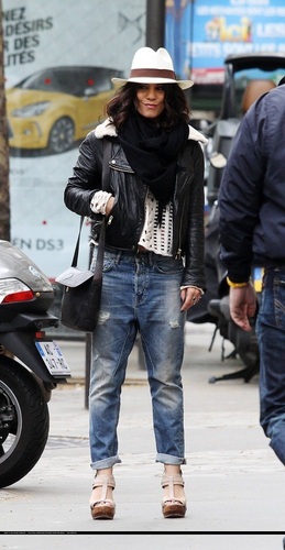  Vanessa Hudgens was spotted shopping in the lovely streets of Paris with her mom on April 5, 2011