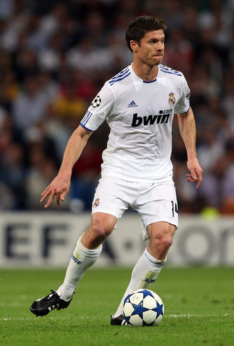 Xabi Alonso (Real Madrid - Tottenham)