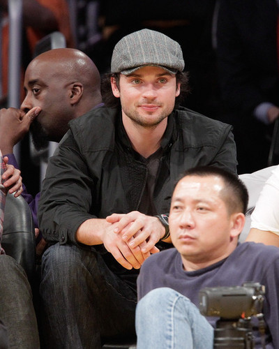  Celebrities At The Lakers Game