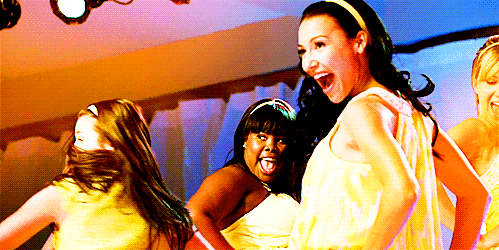  Glee.