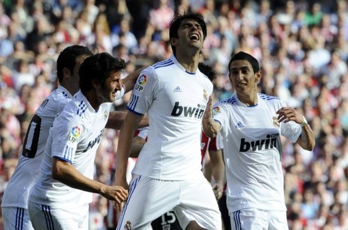  Gol de Kaka!!!!!9th april 2011 Real Madrid vs atletico madrid.
