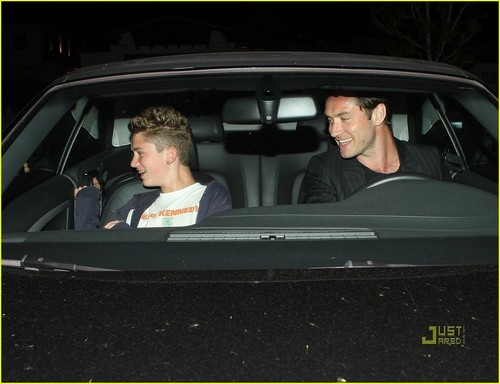 Jude Law: Out to Dinner with Rafferty!