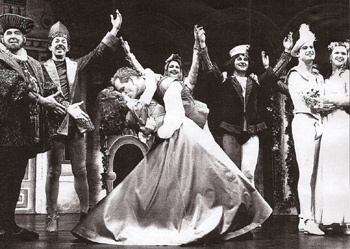  Steve as Fred Graham/Petruchio in "Kiss me Kate"