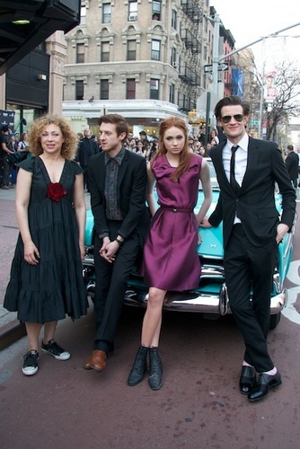  DW cast at NYC premiere 11/4/11