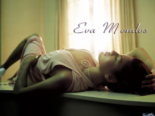  Eva Mendes