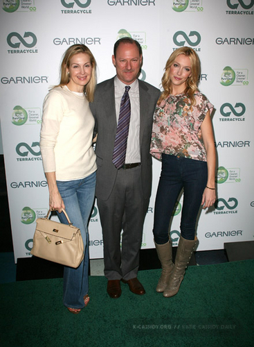  Kelly Rutherford & Katie Cassidy Launch The Garnier Cleaner Greener Tour