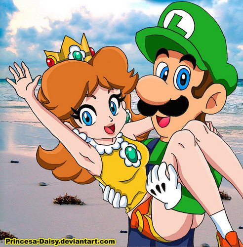  Luigi and Daisy-Beach