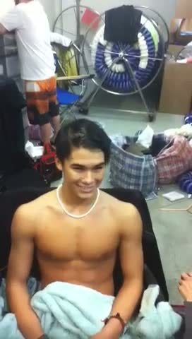  Rare unseen shirtless Booboo pics from the set of the haunting 時
