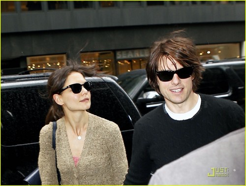 Tom Cruise & Katie Holmes: मैगनोलिया Mates
