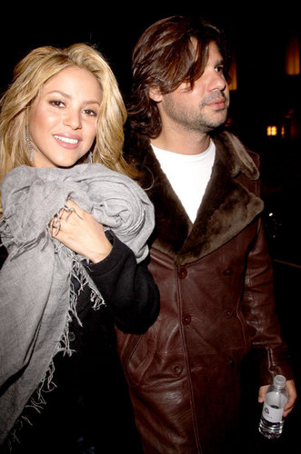  Shakira antonio winter 2010