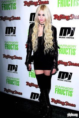  2011 musique Unites In Tune musique Series With The Pretty Reckless