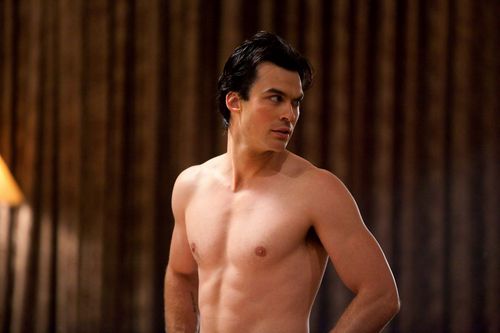  Damon Salvatore shirtless ♥