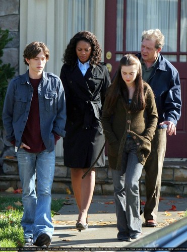  HQ Still of "Close to Home" (2005)