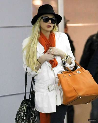  Lindsay Lohan Arriving at JFK Airport