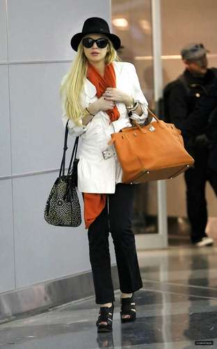  Lindsay Lohan Arriving at JFK Airport