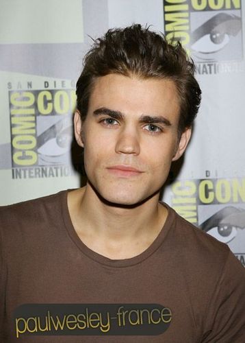  Paul Wesley / old pictures