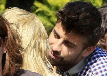  Piqué is nervous with Shakira