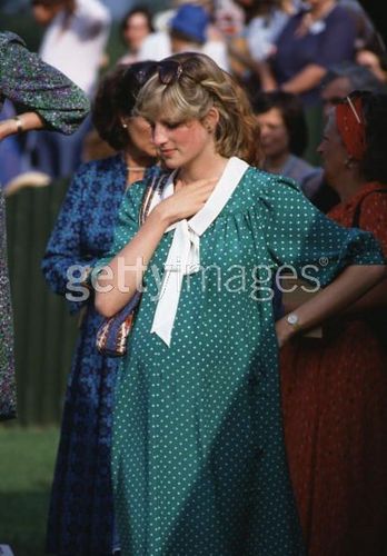  Princess Ddiana pregnant with Prince William.