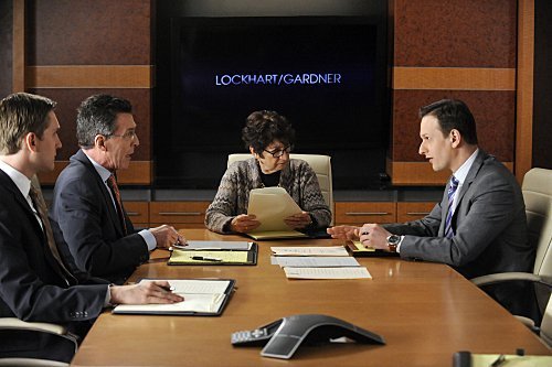 The Good Wife - Episode 2.21 - In Sickness - Promotional foto's