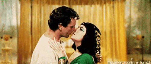  Cleopatra kiss gif