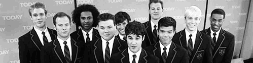  Darren Criss and The Warblers