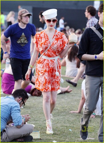  Dita Von Teese: orange Du Glad It's Coachella?