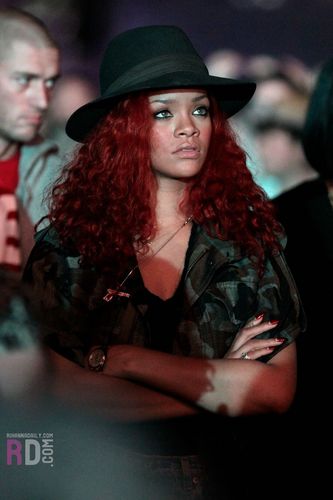  Rihanna - Coachella Valley musique & Arts Festival 2011 - jour 2 - April 16, 2011