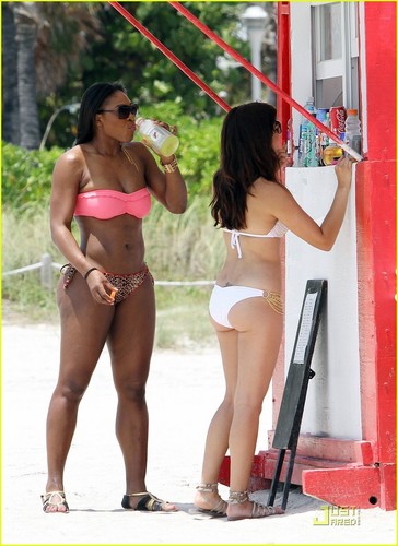  Serena Williams: Bikini пляж, пляжный Body!