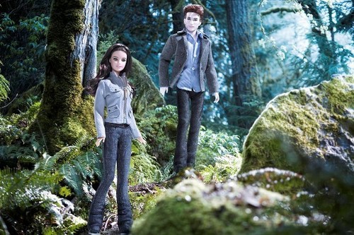  edward-cullen-and-bella- swan-forever- seventeen-barbies
