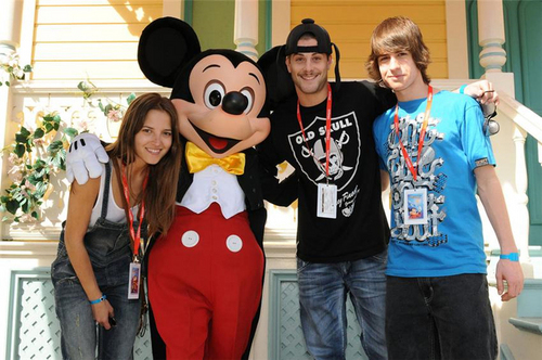  Luis, Ana y Mario en Disneyland