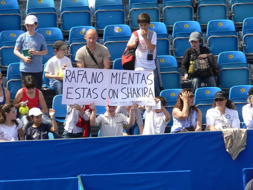  Rafa, do not lie this with 샤키라 !!!
