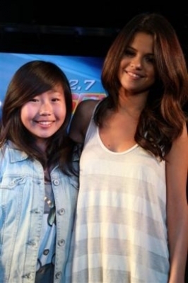  Selly pag-awit her latest hit single "Who Says" at KIIS FM