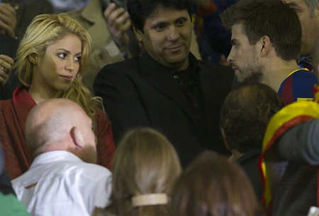  Shakira stopped cheering Rafael Nadal, now she cheer Piqué !