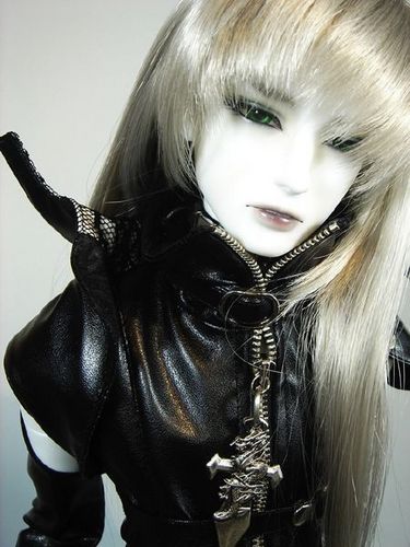  Ball-joint doll
