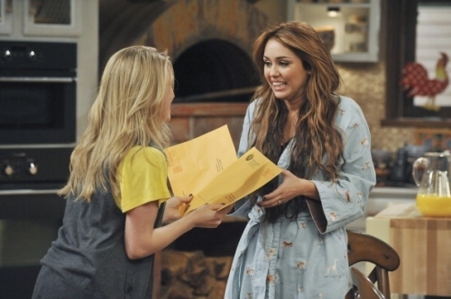 Hannah Montana Season 4 Promotional Photoshot From I'll Always Remember You