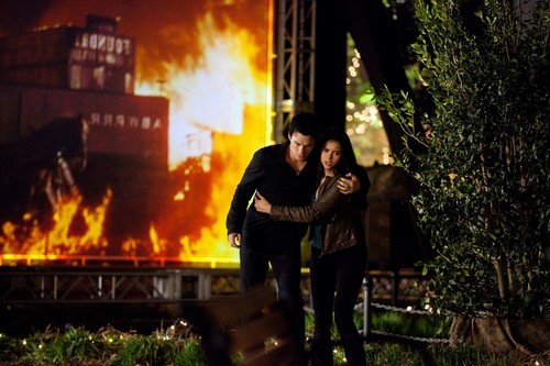  New TVD stills of Nina as Elena in 2x22: 'As I Lay Dying' [HQ]!