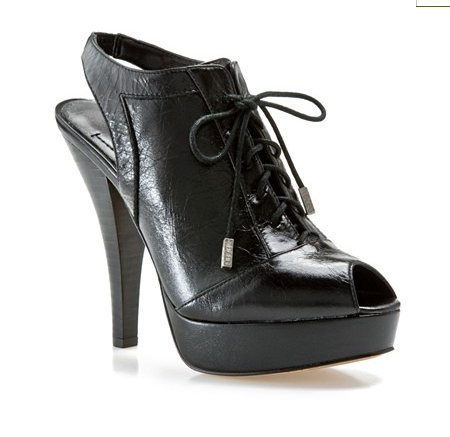  black shoes