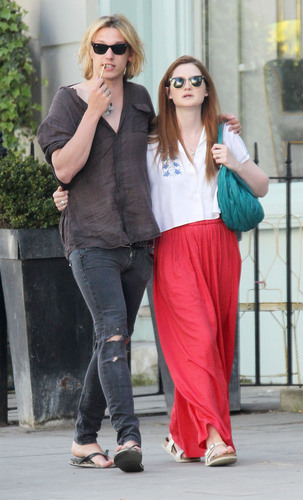  2011 - Out and About in West London (Apr 25)