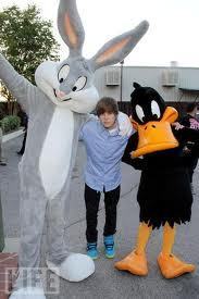 Bugs & Daffy with Justin Bieber !