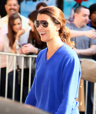  Cote at The Late mostra