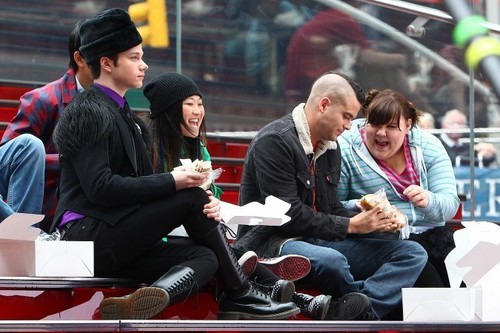  Glee Cast in NYC