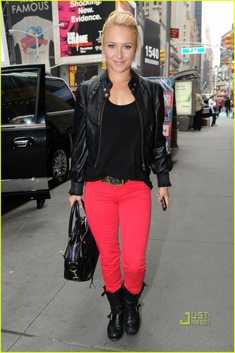  Hayden Panettiere: Bright Red Pants in Times Square!