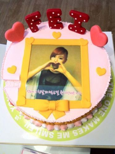  fei's birthday cake<3