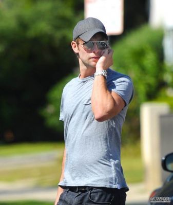  April 28th - Chace out on Kings Road in LA