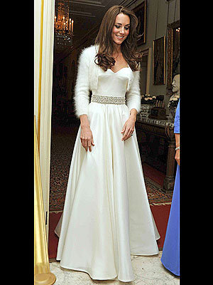 Kate Middleton’s 2nd Alexander McQueen wedding japon, jurk
