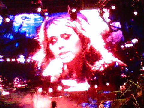  Miley - Gypsy moyo Tour (2011) - On Stage - Quito, Ecuador - 29th April 2011